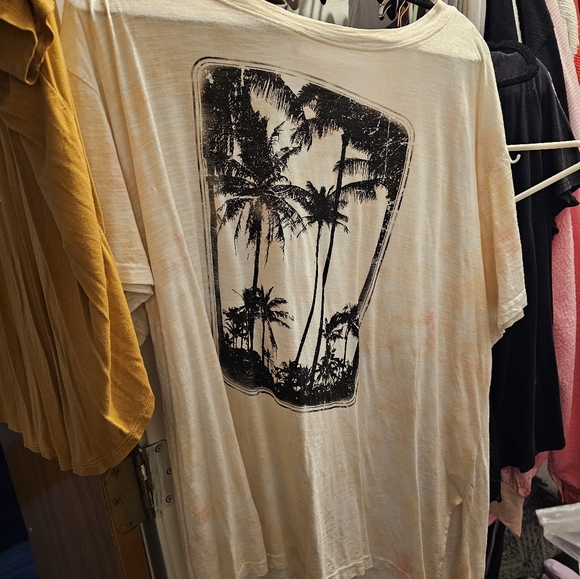 Cute Womans Tshirt Plus Size - Picture 2 of 2